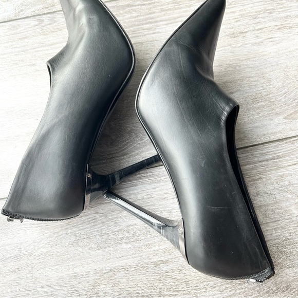 Burberry Black Buttery All Leather Heeled Booties Made in Italy - Picture 8 of 16